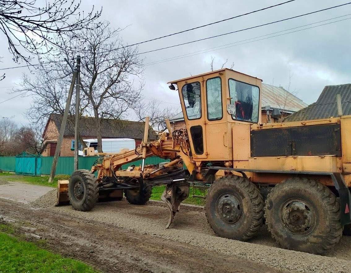 У Вінницькій громаді стартувало грейдерування ґрунтових доріг
