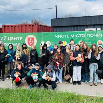 У Муніципальному центрі управління відходами проводять екскурсії для учнів