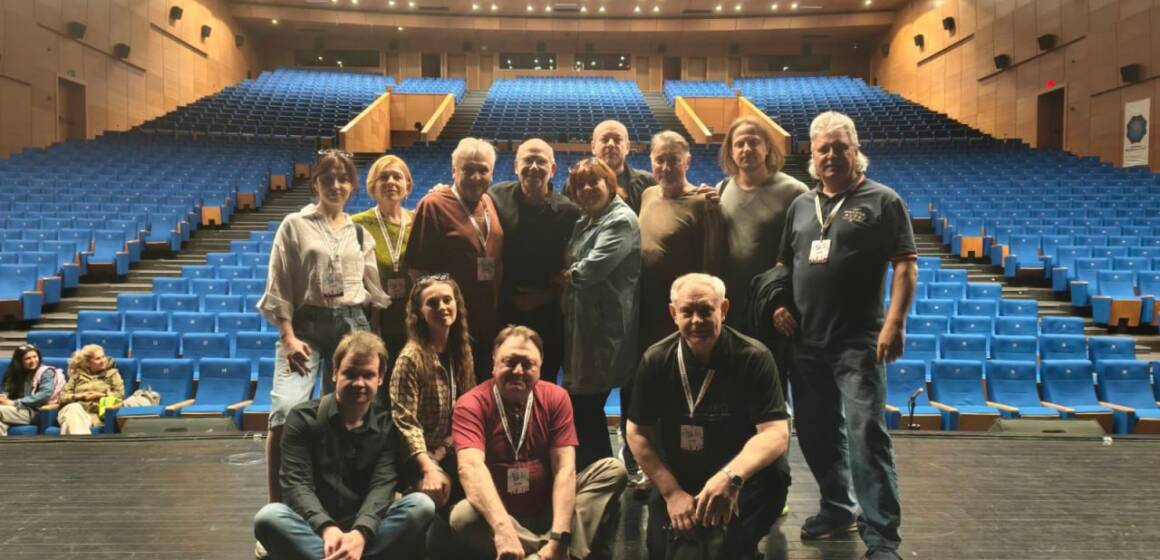 Слово замість зброї: вінницькі актори презентували виставу про війну на фестивалі в Туреччині