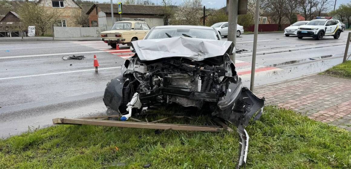 П’яний рецидивіст та травмовані діти: поліція розслідує чотири ДТП на Вінниччині