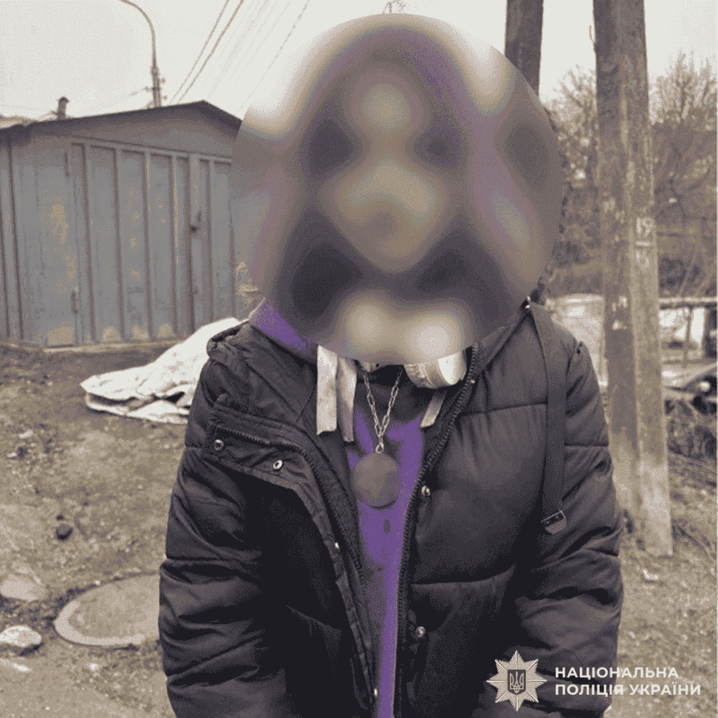 50 «закладок» у кишені: у Вінниці затримали 18-річну дівчину за збут психотропів
