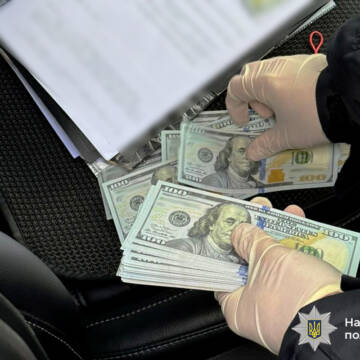 Хабар замість правничої допомоги: у Вінниці затримали адвоката-вимагача