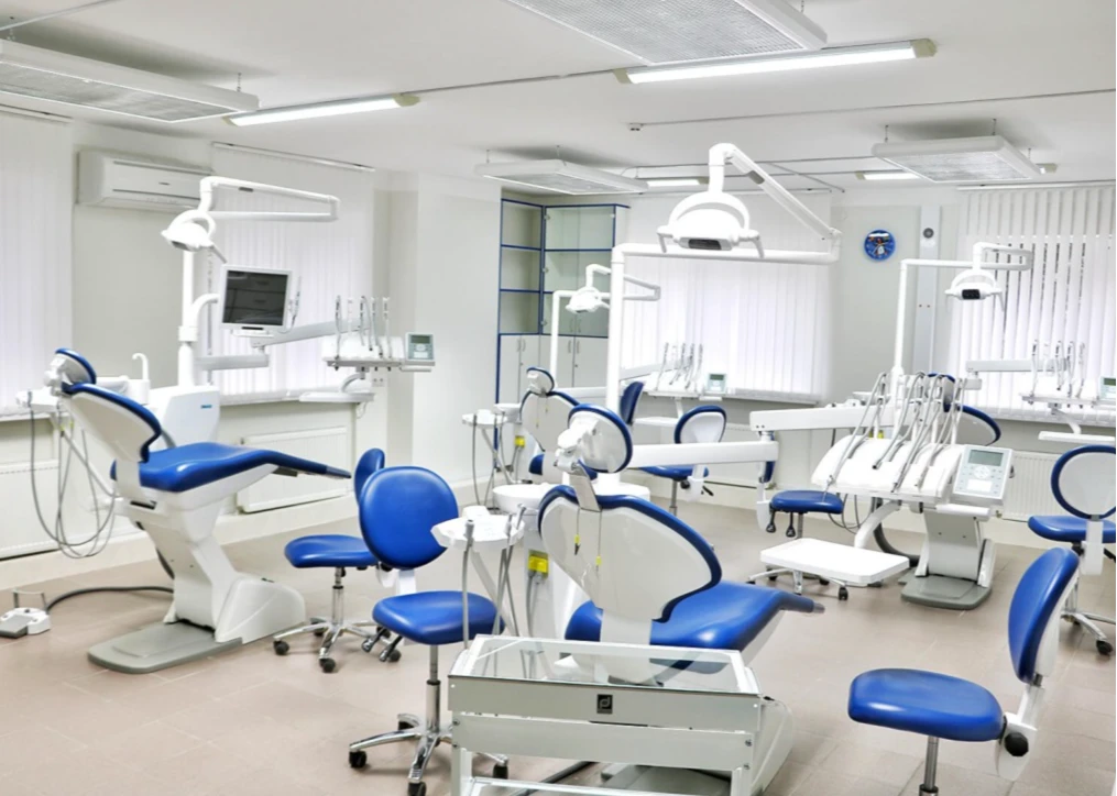 Комплексне оснащення медичних закладів: роль витратних матеріалів і систем у лікуванні