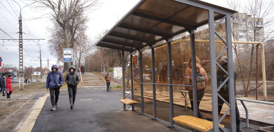 У Вінниці оновлять паркувальну зону і кілька зупинок громадського транспорту