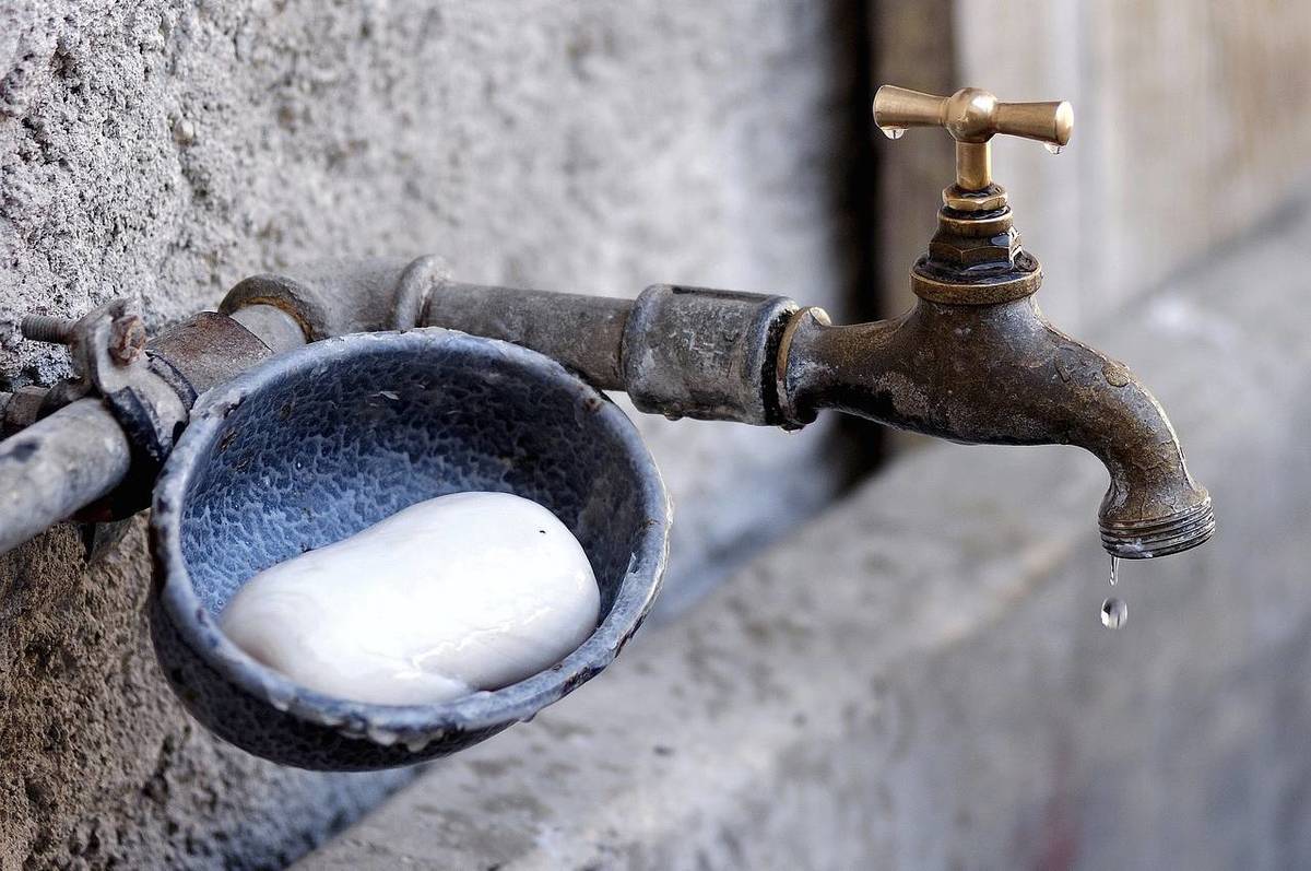 Комунальні роботи у Вінниці 4 травня: де не буде води та світла