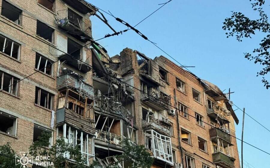 3 Масований обстріл Київщини: росія, ймовірно, завдала удару ракетою «Орєшнік»