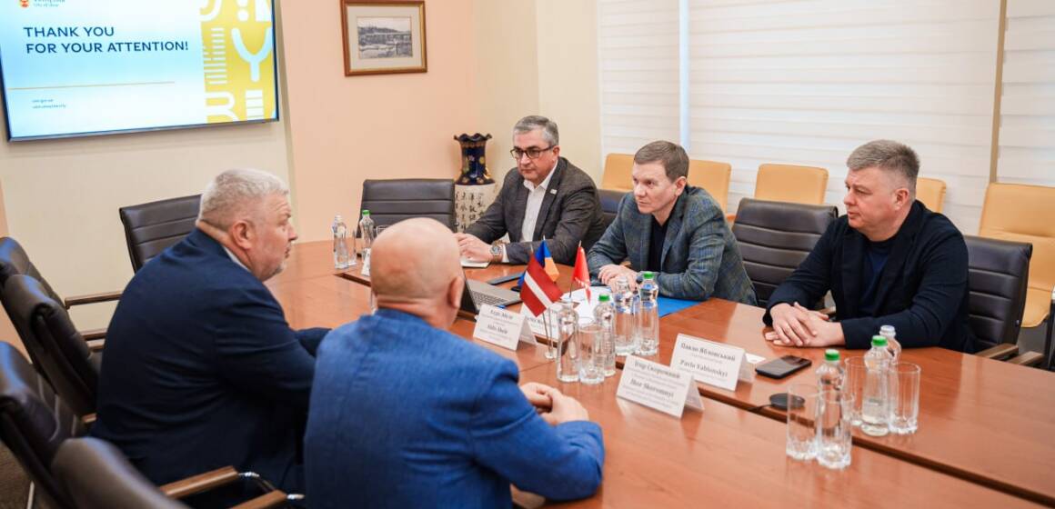 5242424313019833302 Вінниця поглиблює співпрацю з латвійським Вентспілсом: обговорили досвід роботи міста в умовах війни