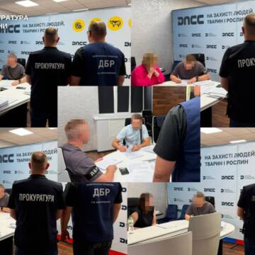 5242559591604754566 Фейкові огляди та хабарі: на Вінниччині викрили п’ятьох фітосанітарних інспекторів Держпродспоживслужби