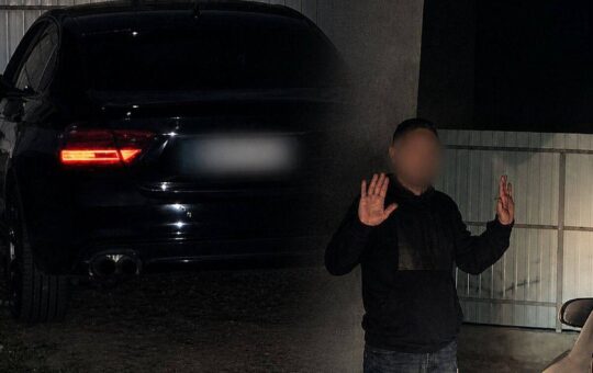 Нічна погоня: у Вінниці патрульні зі стріляниною наздогнали водія Audi