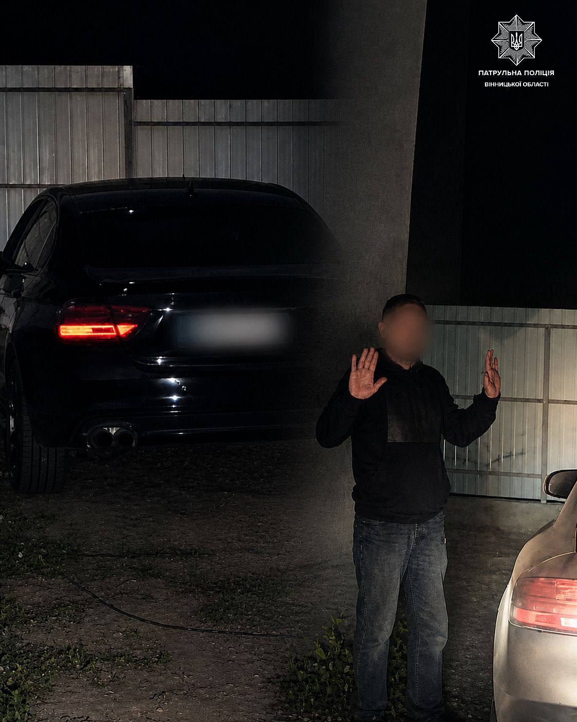 Нічна погоня: у Вінниці патрульні зі стріляниною наздогнали водія Audi