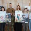 До Дня матері у Вінниці презентували мистецький проєкт на підтримку родин полеглих воїнів
