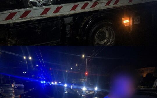 П’яний, без прав і страховки: у Вінниці водій BMW протаранив дорожню огорожу