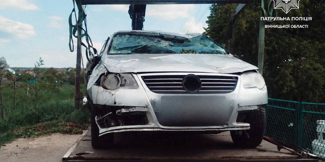 У Вінниці 18-річний нетверезий водій перекинувся на залізничних коліях