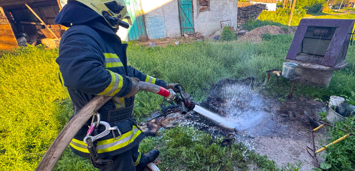 Ледь не згорів дім через 5-річну дитину: деталі пожеж на Вінниччині за добу