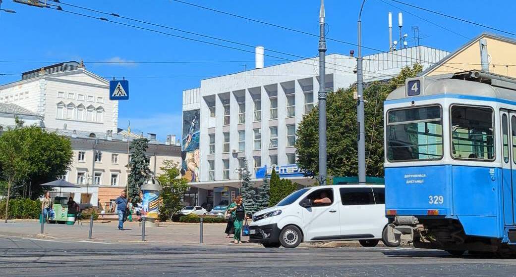 У центрі Вінниці зупинився електротранспорт: маршрути змінено