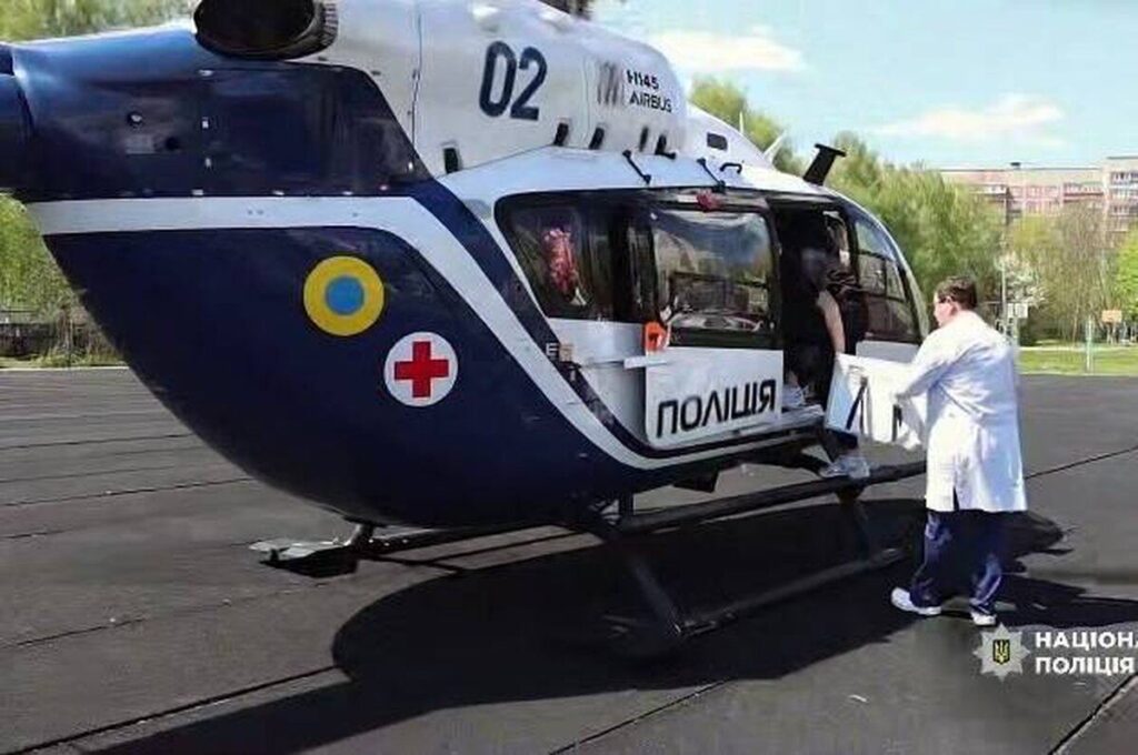 У Вінниці поліцейська авіація та патрульні здійснили термінову доставку донорського серця