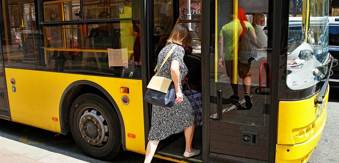 Ціни на проїзд в Україні: де пасажири платять найбільше за поїздку у транспорті