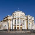 Передача ліцею, зняття земельного питання та наглядові ради в лікарнях: проходить 81-ша сесія Вінницької облради