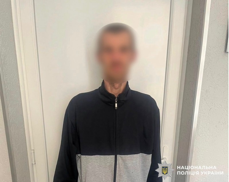 Піймали на місці злочину: у Вінниці чоловік намагався обікрасти офіс