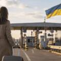 З 20 травня жінкам в Україні дозволили без обмежень перетинати державний кордон