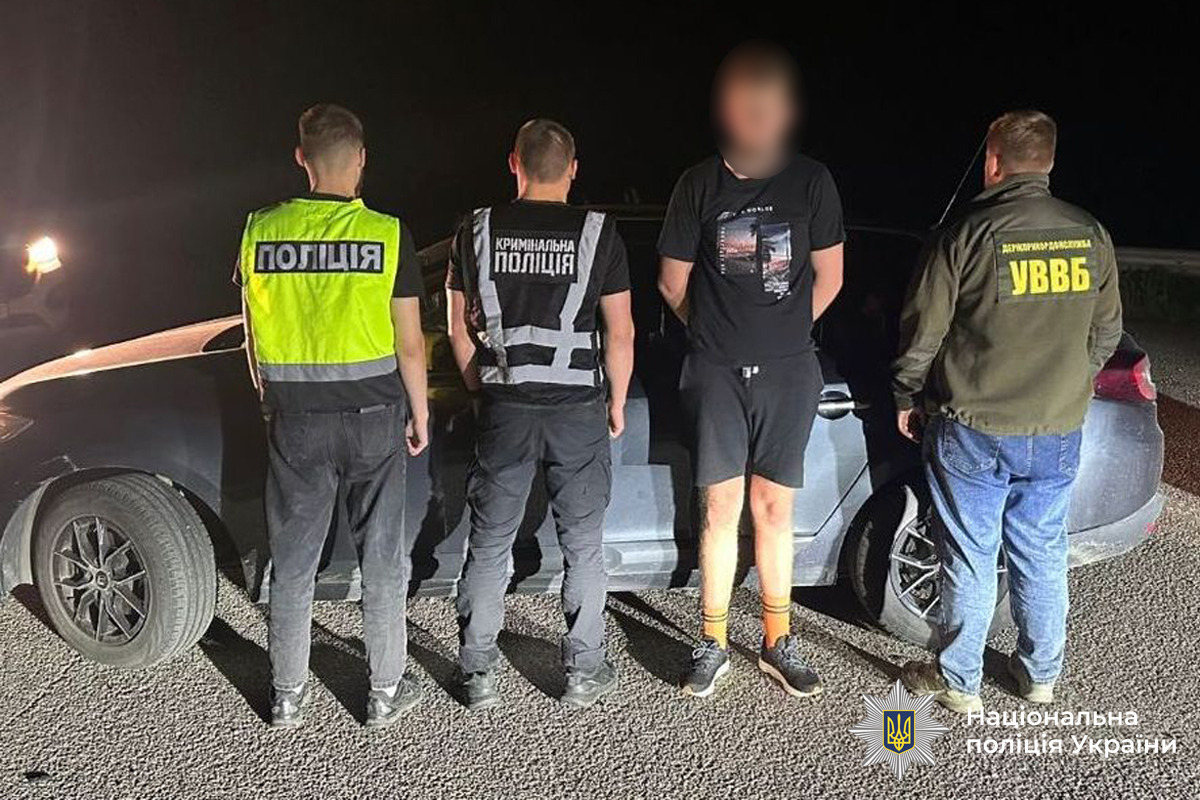 На Вінниччині поліція та прикордонники викрили двох організаторів нелегального трансферу до Молдови