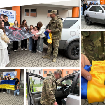 Учні та вчителі вінницької гімназії №24 придбали авто для військових