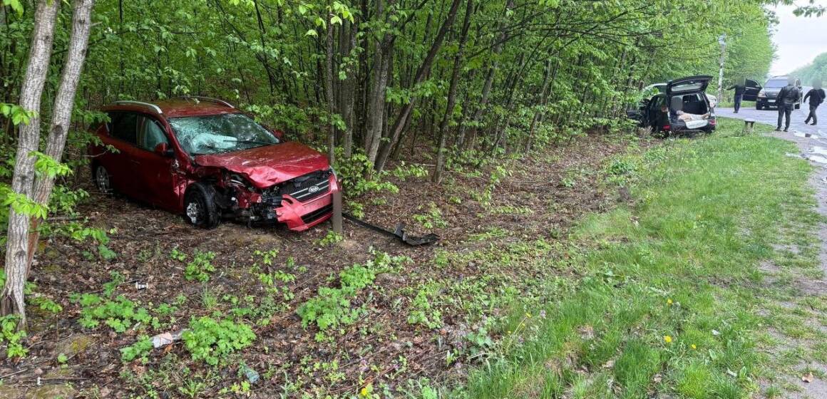 Поліція розслідує обставини зіткнення Kia та Ford поблизу Медвежого Вушка