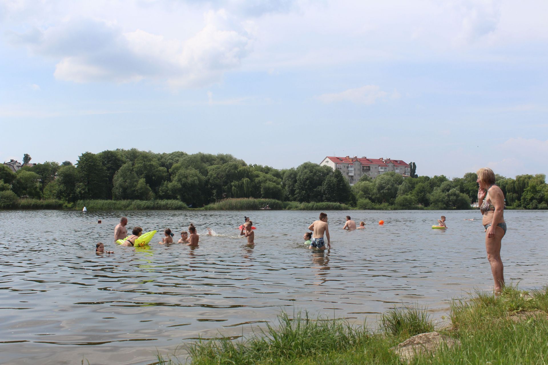 У Вінниці всі міські пляжі визнали небезпечними для купання