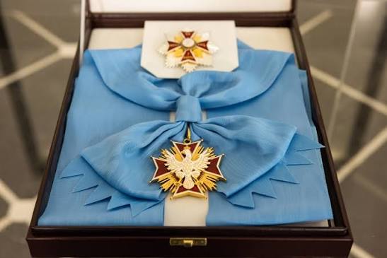 Президент Польщі Навроцький позбавив Зеленського ордена Білого Орла