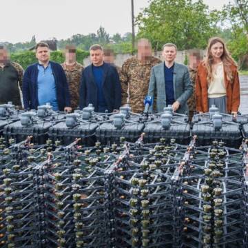 5256175758919539763 Міжрегіональний координаційний гуманітарний штаб передав чергову партію допомоги для пʼяти військових частин