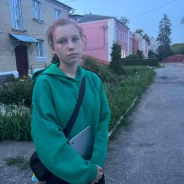 5287343035211519601 На Вінниччині розшукують 17-річну Поліну Василевську