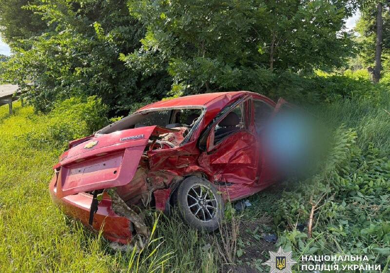 5305307607805401876 Смертельне зіткнення у передмісті Вінниці: в Якушинцях під час розвороту загинув 85-річний водій