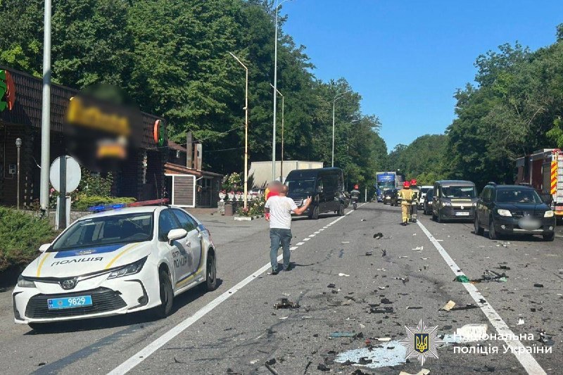 На об’їзній дорозі Вінниці: зіткнулися 7 автомобілів (ОНОВЛЕНО)