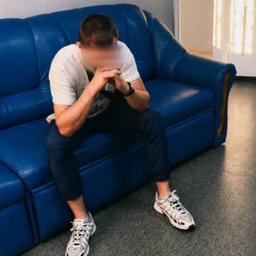 Кричав, лаявся та ліз у бійку: у Вінниці патрульні втихомирили нічного дебошира
