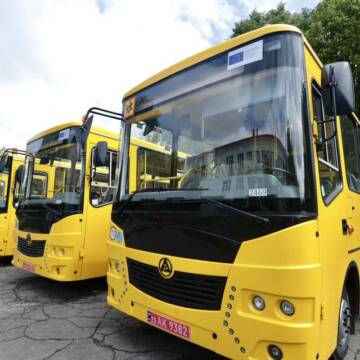 Громади Вінниччини отримали ще 6 інклюзивних шкільних автобусів
