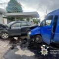 На Вінниччині сталася автотроща: зіштовхнулися три авто