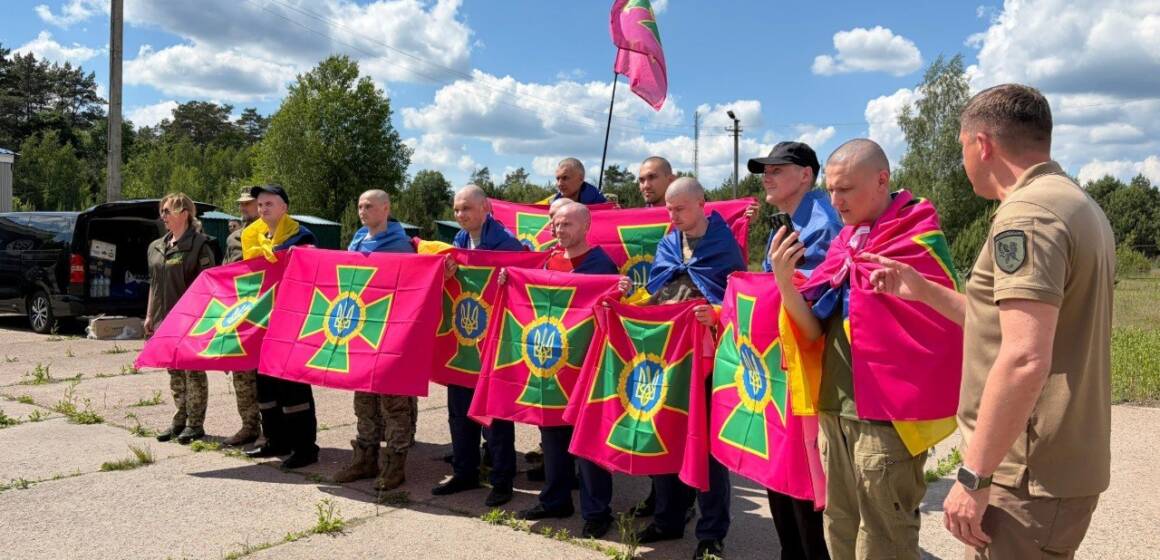 Великий обмін полоненими: серед 186 звільнених українців — десятеро захисників з Вінниччини