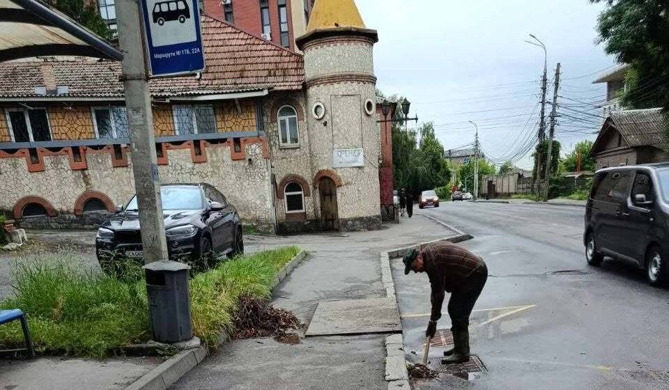 718777228_1340421181564779_1246700741265850420_n (1) У Вінниці випала майже місячна норма опадів: комунальні служби ліквідовують наслідки негоди