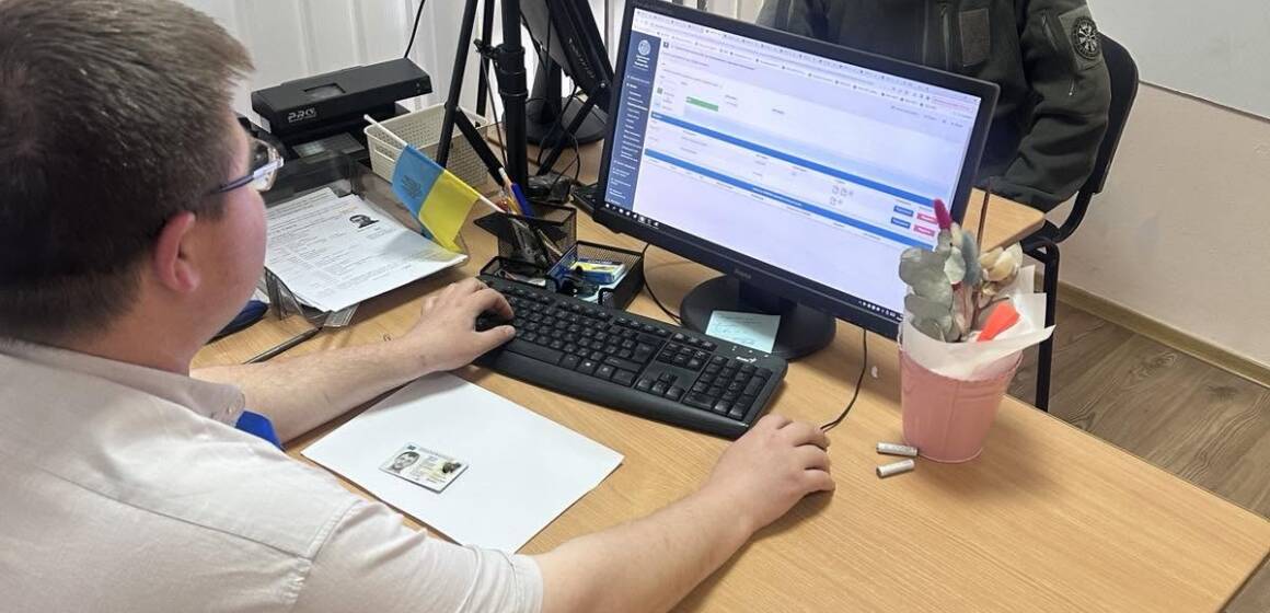 725394502_1299731515654535_4397891361266479517_n Вінниччині захисник відновлює ID-картку, що зупинила осколок
