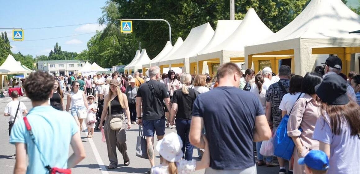 Ярмарковий бум на Вишенці: фермерський ринок у Вінниці відвідали 22 тисячі людей та розкупили 70 тонн продуктів