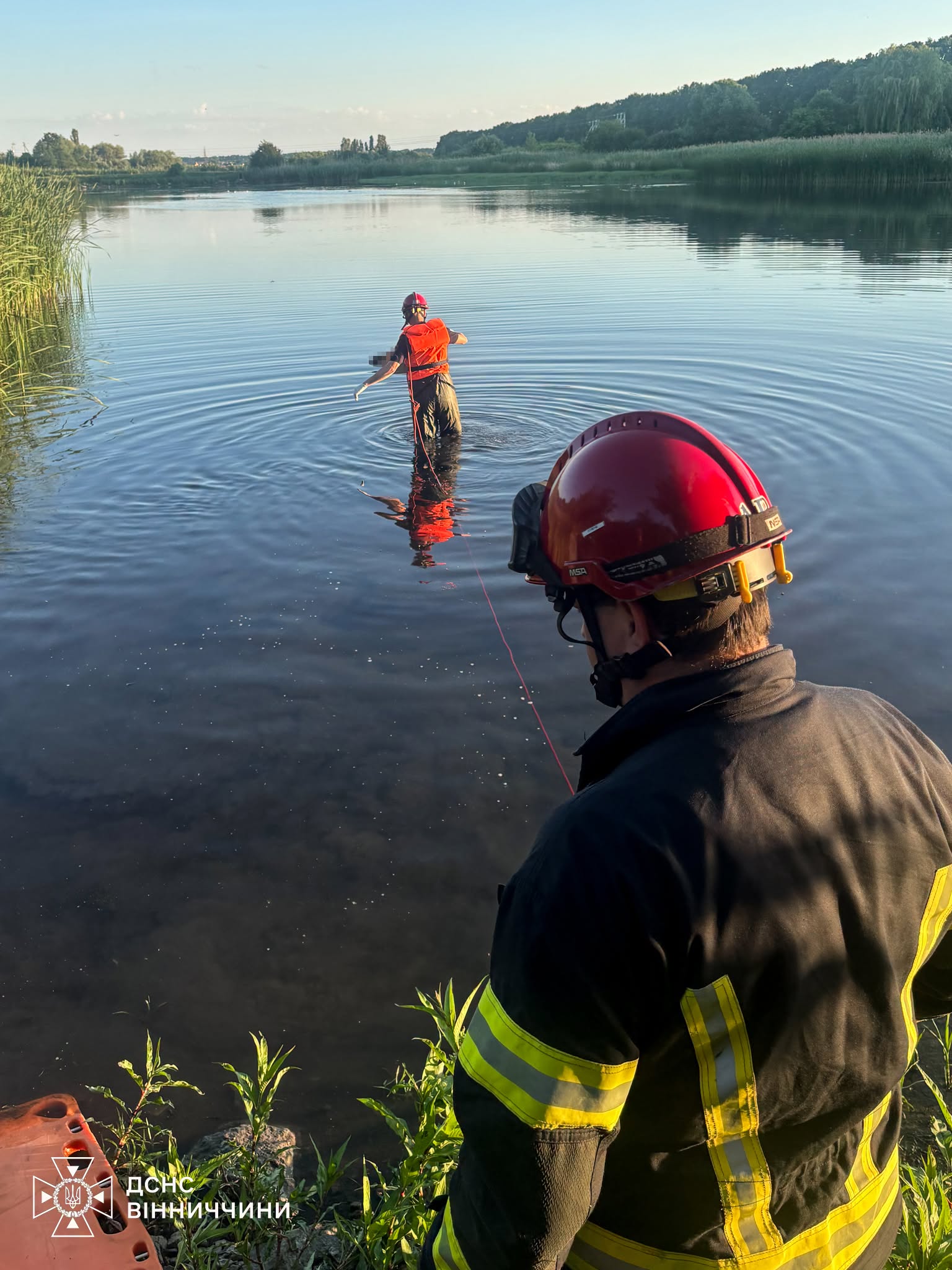 Рятувальники дістали тіло з водойми на Вінниччині: деталі трагедії