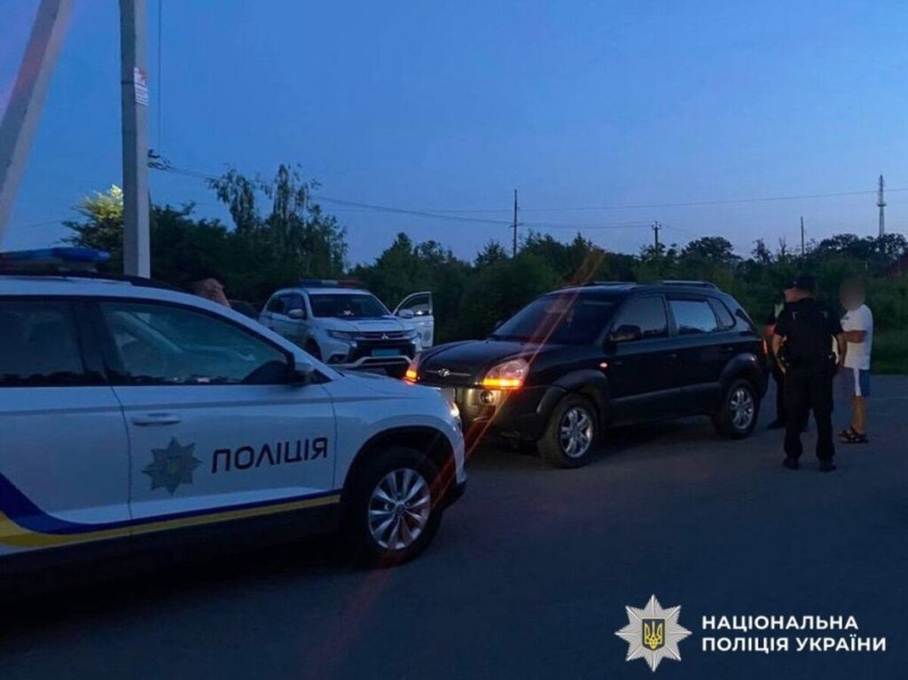 У Немирові нетверезий водій намагався відкупитися від поліції за 400 доларів