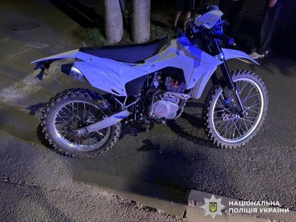 У Вінниці внаслідок ДТП загинув 19-річний мотоцикліст