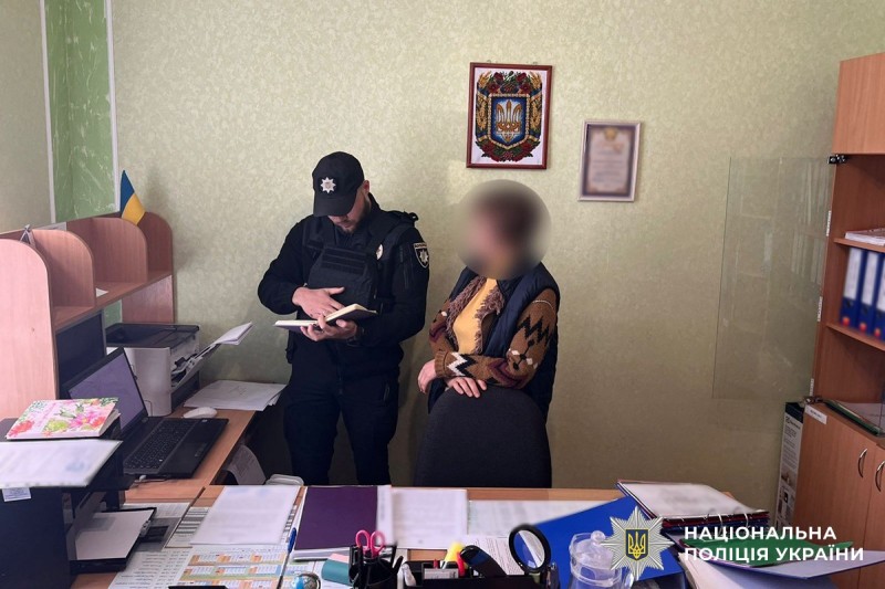 «Відкати» з премій та торгівля людьми: на Вінниччині викрили директорку реабцентру