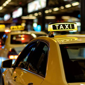 taxi-02 У Вінниці таксист збив жінку на пішохідному переході