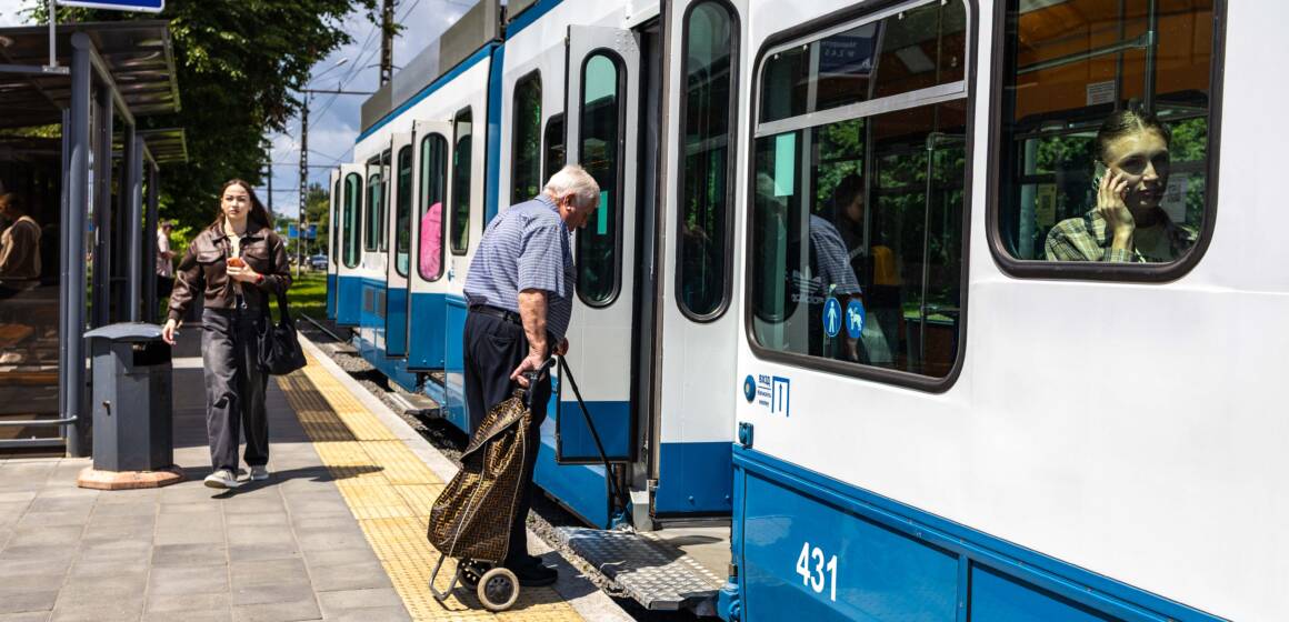 У Вінниці випустили на колії вже другий низькопідлоговий трамвай Tram2000