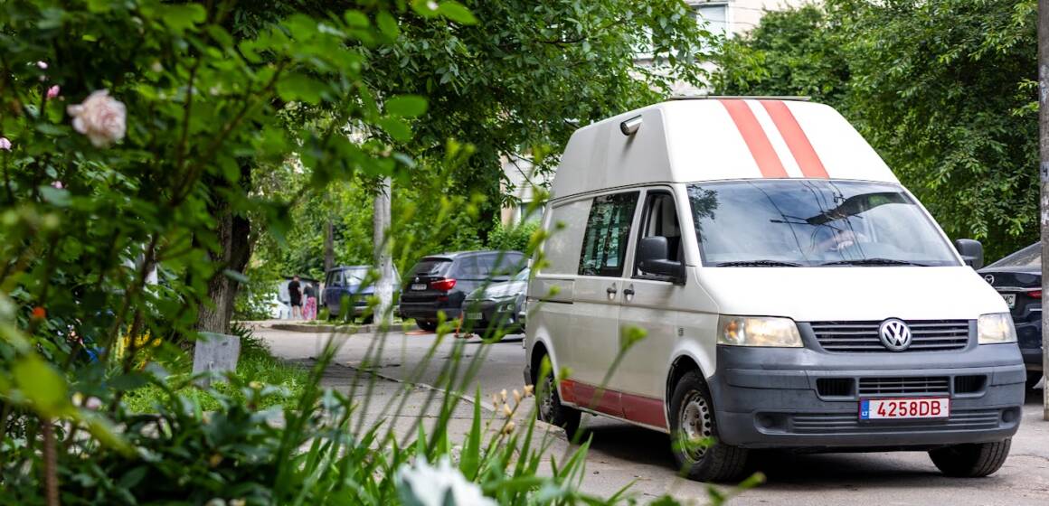 Литовське місто-побратим Паневежис передало автомобіль для КП «Вінницяміськліфт»