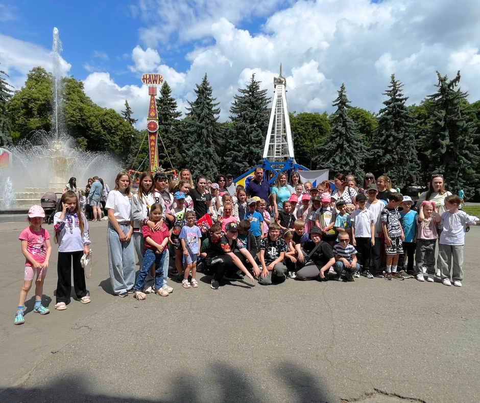 Автодром, «павук» та нові друзі: у Вінниці для дітей пільгових категорій влаштували свято в Центральному парку