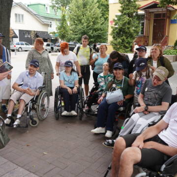 01_VIN0000411 У Вінниці молодь з інклюзивного табору вчилася спілкуванню через соціальний квест