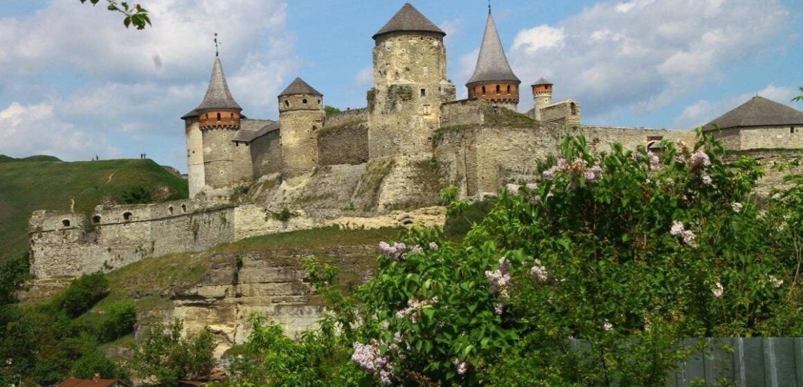 1200_0_1530881668-1599-1 Від неприступних фортець до замку-готелю: 8 легендарних історичних споруд України, які варто відвідати влітку